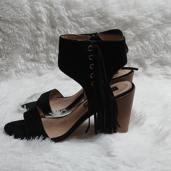 STEVEN By Steve Madden Luisa Black Ankle Strap Open Toe Fringe Block Sandals 8B - Picture 2 of 16